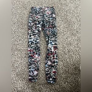 Size 6 lululemon leggings